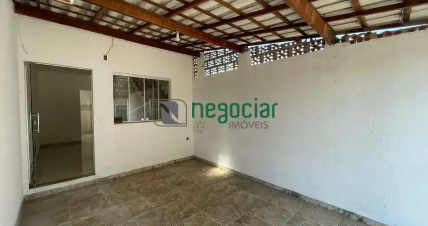 Casa com 2 quartos para alugar na Rua Omar Campos Guimarães, Jardim Petrópolis, Betim
