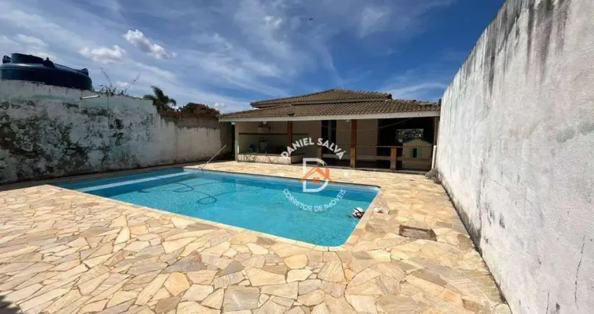 Casa com 3 dormitórios à venda, 220 m² por R$ 690.000,00 - Estância San Remo - Atibaia/SP
