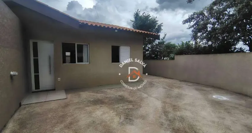 Casa com 2 dormitórios à venda, 50 m² por R$ 405.000 - Vila Santa Helena - Atibaia/SP