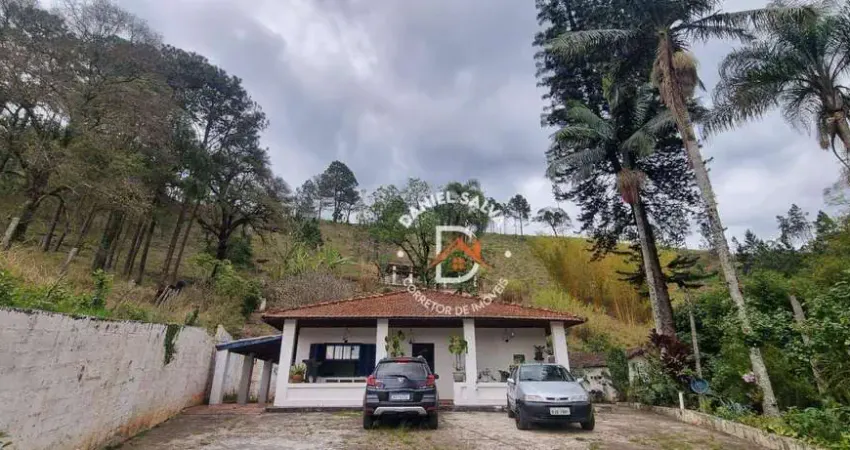 Chácara com 3 dormitórios à venda, 28600 m² por R$ 600.000,00 - Est Santa Maria do Portão - Atibaia/SP