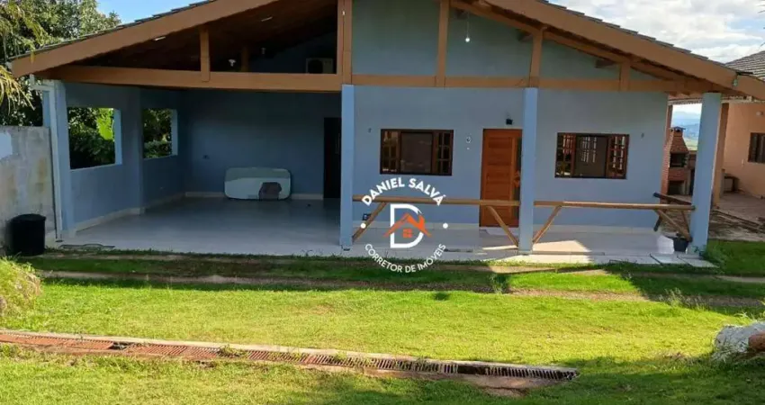 Casa à Venda em Condomínio Fechado em Atibaia/SP, com 3 dormitórios (1 suíte), 300 m² por R$ 455.000,00