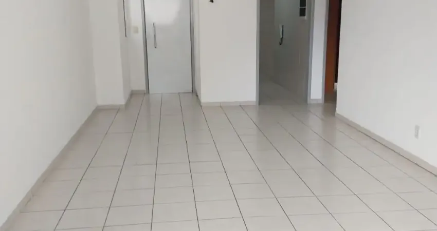 Oportunidade apartamento 3 quartos, 2 vagas de garagem na Beira Rio