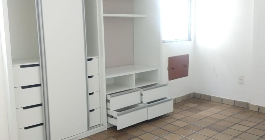 Apartamento amplo com 3 quartos na Torre