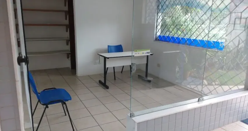 Sala comercial com 1 sala para alugar na Rua Carlos Gomes, 350, Madalena, Recife