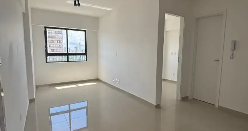 Lindo flat pronto para morar ou investir fone (81) 996344755