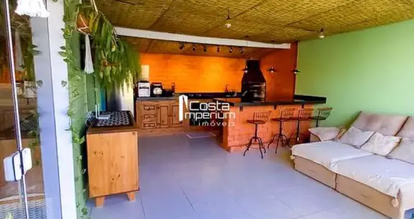 Terreno de 450m² com Casa e Cabana a 200m da Praia em Penha/SC