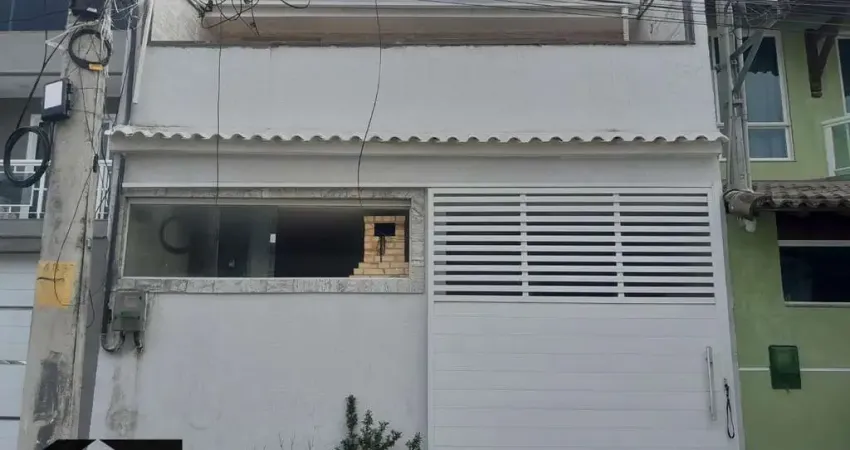 Casa Ampla a venda no Condomínio Beija-Flor III e Cosmorama, Mesquita/RJ