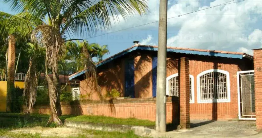 Casa de alto padrao com 3 suites e area de lazer completa em Santana de Parnaiba