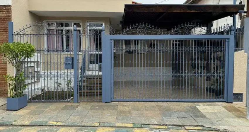 Casa a venda no Parque Continental, Sao Paulo: 4 dormitorios e amplo quintal!