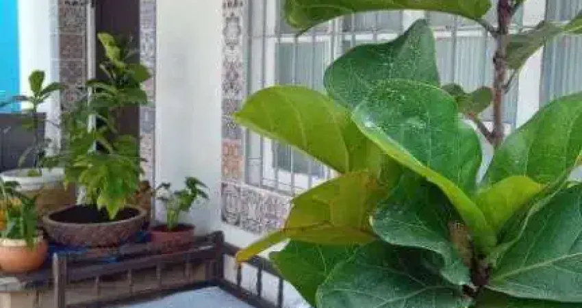 Casa maravilhosa a menos de 100 metros da praia com vista para o mar sao quatro quartos mais de 200 metros de area construida casa espacosa