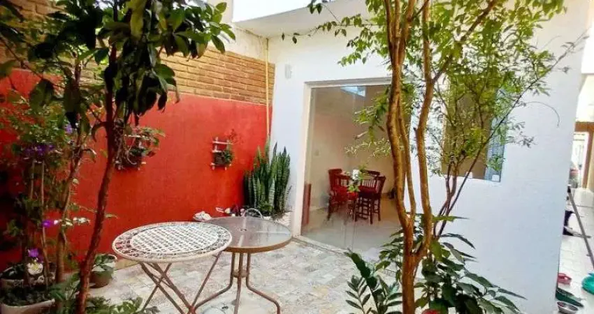 Charmoso Sobrado de 3 quartos com 2 Suites no Bairro City Bussocaba, Osasco
