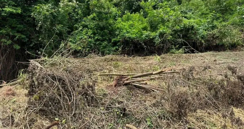 Terreno à venda no Três Montanhas, Osasco 
