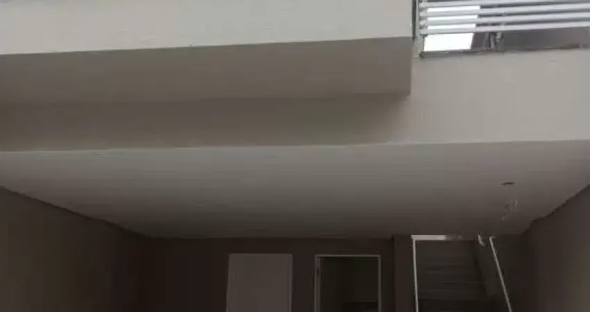Sobrado a venda com 135m2, 3 quartos e 4 vagas em  Osasco