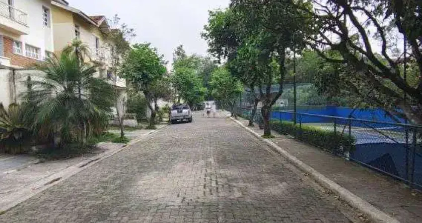Charmoso Sobrado a Venda no Jardim Barbacena, Cotia