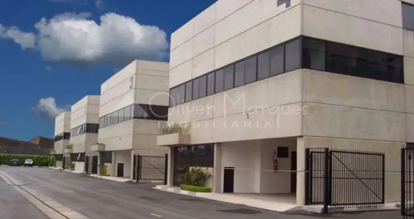 Barracão / Galpão / Depósito com 2 salas para alugar no Quitaúna, Osasco