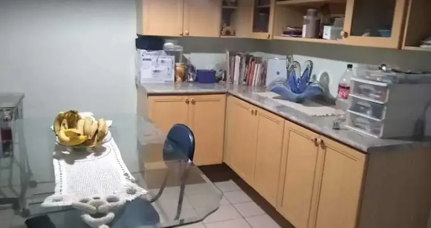 Sobrado a venda com 3 dormitorios no Jaguare
