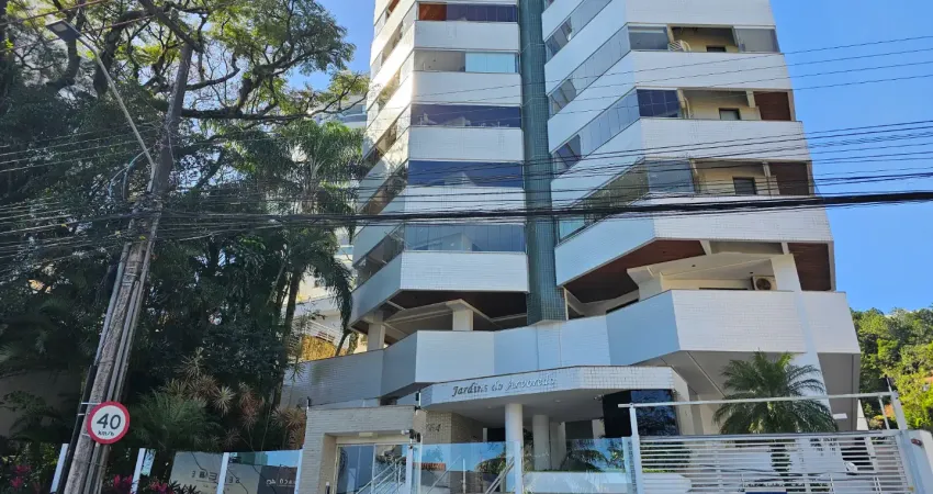 Este belo apartamento de 109 m² de área privativa localizado no 4°andar, combina conforto, funcionalidade e uma localização privilegiada em um dos bairros mais procurados e encantadores de florianópol