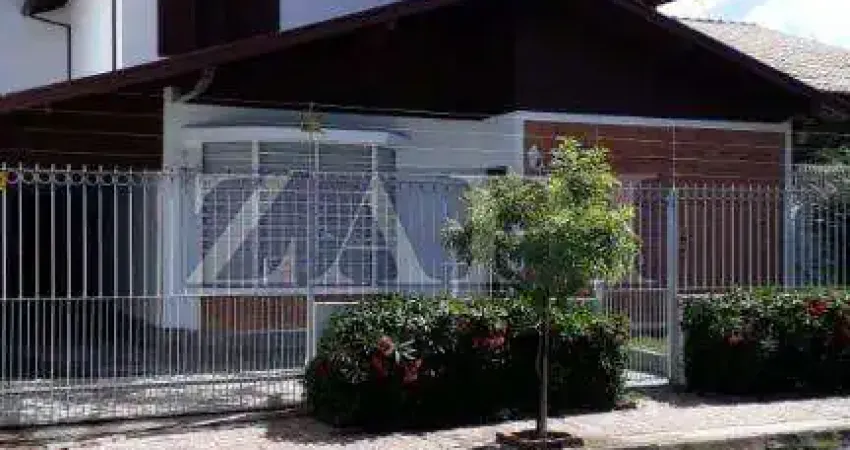 Casa com 3 dormitorios a venda, 350 m2 na Joao Pinheiro - Pocos de Caldas/MG