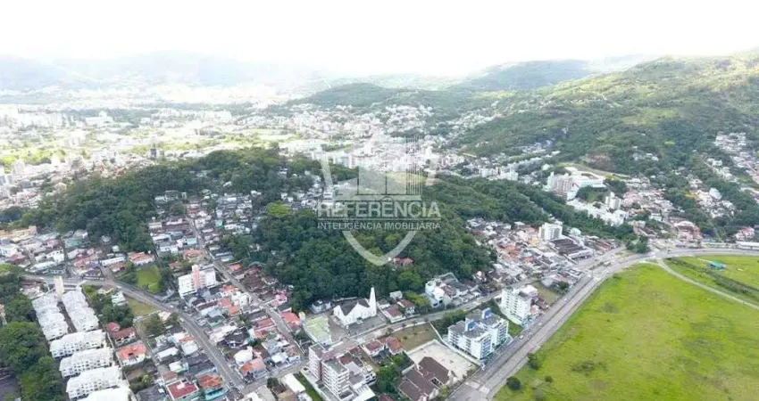 Terreno à venda na Trindade, Florianópolis