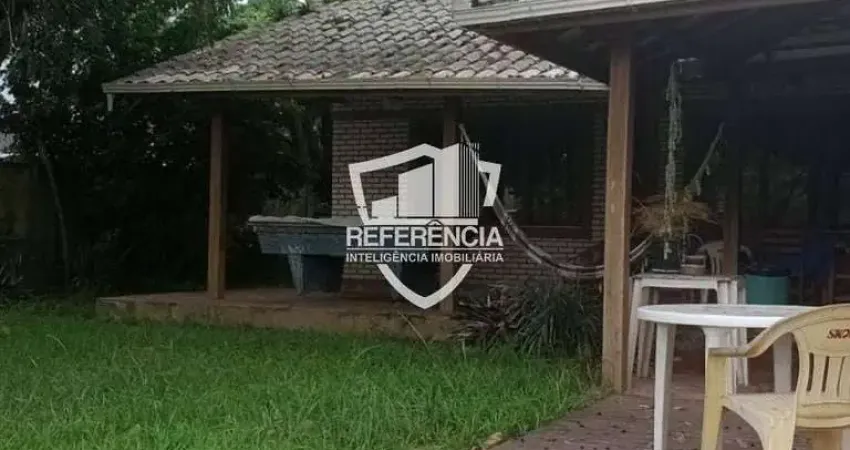 Casa exclusiva frente ao canal da barra da lagoa – florianópolis