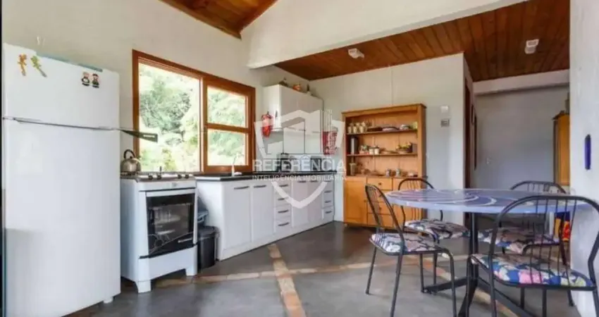 Apartamento com 4 quartos à venda na Barra da Lagoa, Florianópolis 