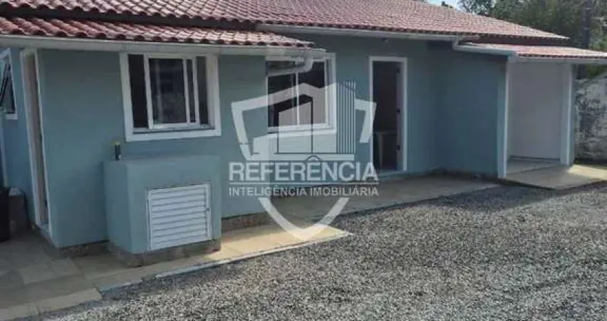 Casa com 3 quartos para alugar na Barra da Lagoa, Florianópolis