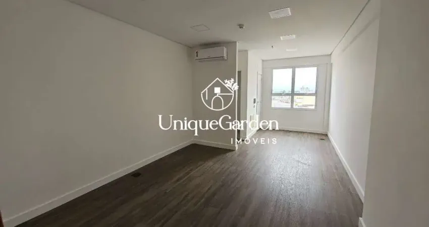 Sala comercial com 1 sala para alugar na Rua Tiradentes, 299, Centro, Jacareí