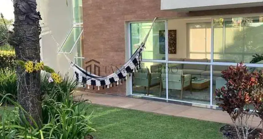 Casa em condominio para venda de porteira fechada , o imóvel possui 03 quartos sendo 02 suítes, com