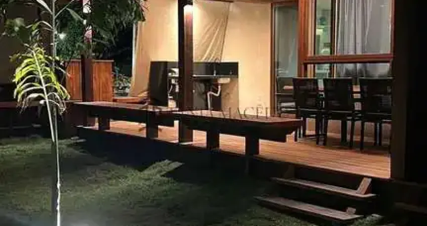Flat à venda com 85m2, 2 dormitórios, sendo 1 suíte, sala, cozinha, área de serviço e deck externo