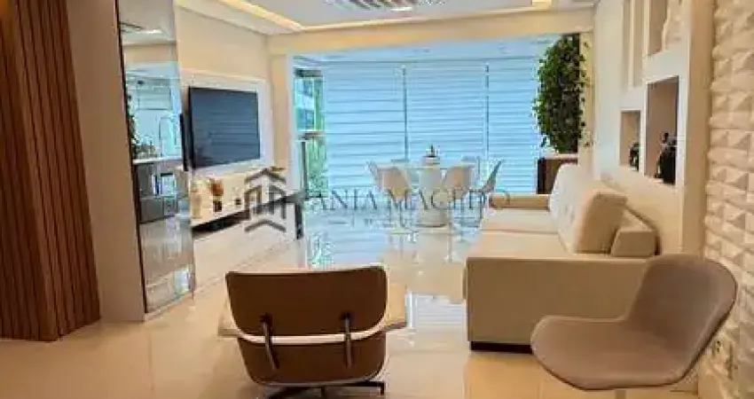 Lindo apartamento, decorado, com moveis planejados, 4 suites, 172m², e estrutura de lazer completa-