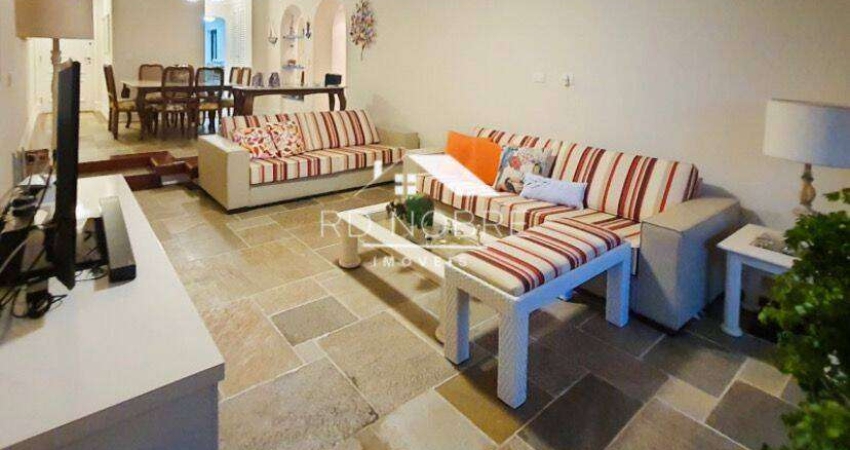 Lindo apartamento a uma quadra da praia da Enseada locação anual ou venda