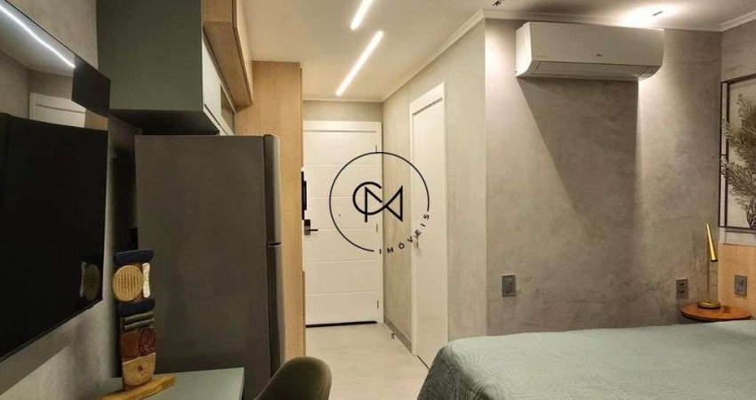 Studio luxuosamente mobiliado - 27 m2, para Venda em Pinheiros, SP