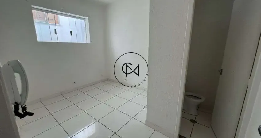 Sala comercial 18m2 com 2 ambientes e banheiro privativo
