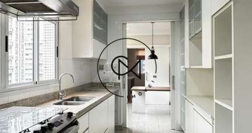 Apartamento à Venda na Vila Madalena, SP,  3 sts, 4 vgs, 258 m2, um por andar