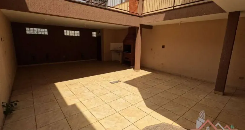 Casa para venda com 3 quartos, próxima ao centro de Jundiaí