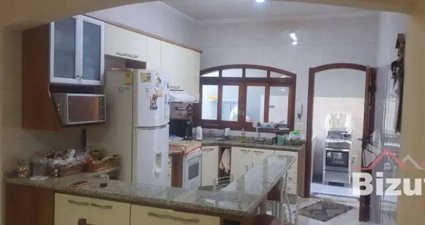 Casa a Venda Rua Pio X - Vila de Vecchi - Jundiai - SP