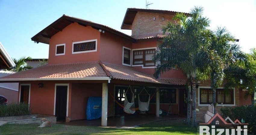 Lindíssima Casa à venda por R$ 2.900.000 Cond. Chácaras Malota com 547m²