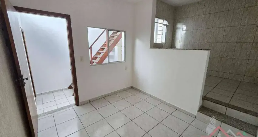 Casa com 3 quartos para alugar na Rua Mathias de Albuquerque, 80, Jardim Carlos Gomes, Jundiaí