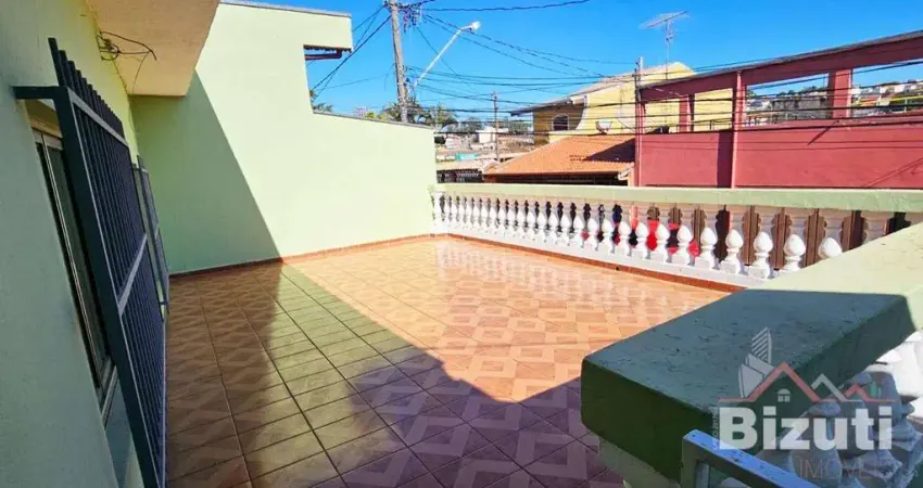 Casa à venda na Rua Leoneto Carletti, 159, Jardim Pacaembu, Jundiaí