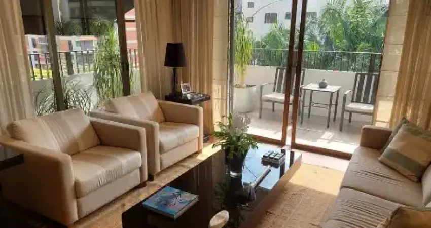 Excelente apartamento em rua tranquila do real parque e próximo ao comércio local