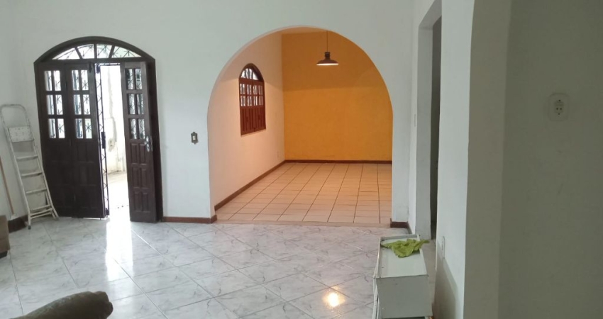 Casa com 3 quartos para alugar na Rua Dom Pedro II, Periperi, Salvador