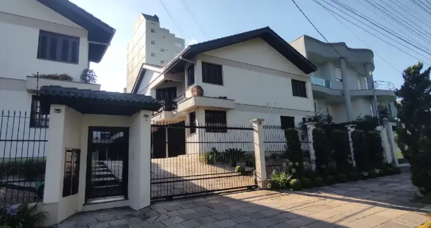 Casa com 3 quartos à venda na Próximo Sacolão Minuano/Savi, Sagrada Família, Caxias do Sul