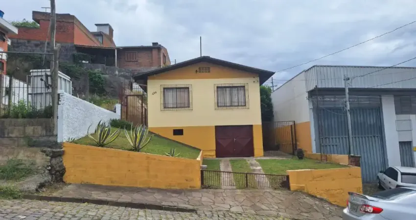 Casa com 3 quartos à venda na PRÓXIMO ANTIGA FÁBRICA DA MARCOPOLO, Planalto, Caxias do Sul