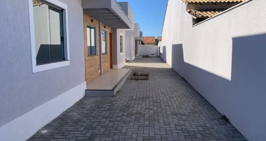 Casa linear recém-construída em condomínio exclusivo - itaipuaçu/maricá