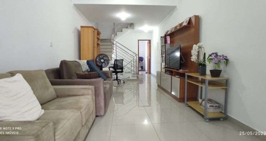 Casa Bairro Cidade Nova, Cód. K093 Tríplex, 3 qts/Suíte, 126 m², Sac. Quintal. Região de Ipatinga