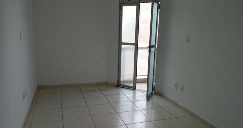 Apartamento Bairro Iguaçu. Cód. A094. 2 quartos/suíte, 65 m². Perto do comercio e avenida principal