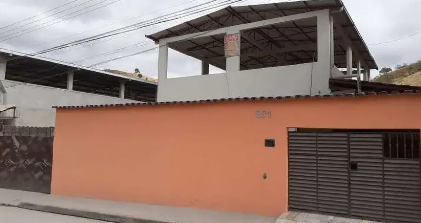 Casa em Ipatinga. Bairro Chácaras Madalena. Cód. K146, terraço, quintal e jardim.