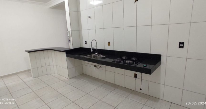 Apto Bairro Cidade Nova. Cód. A134. Sacada. Bancada nova granito com fogão cook. Região de Ipatinga.