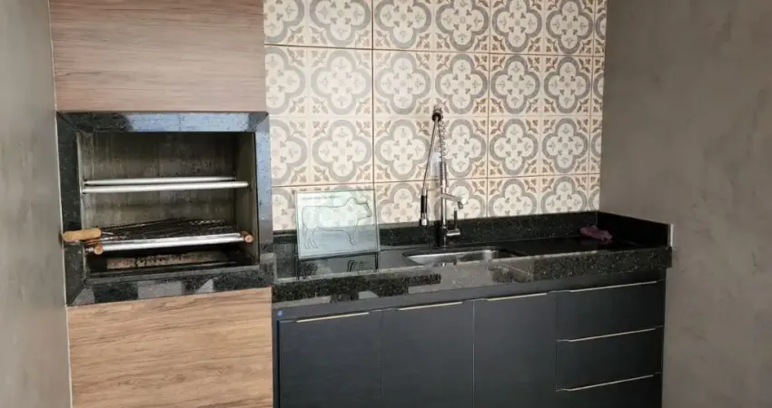 Casa Bairro Cidade Nova. Cód. K069, 3 qts/suite, 161,64 m², 2 vgs livres. Quintal com área gourmet com churrasq. e ducha