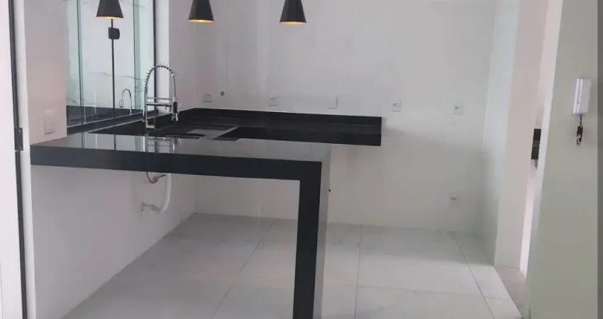 Casa geminada linear bairro ideal cód. k242. 3 qts/suíte, área gourmet, área priv. 150 m². região de ipatinga